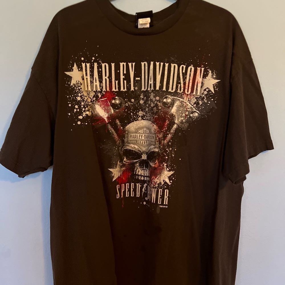 55. Xxl Harley Davidson. Small grease stains